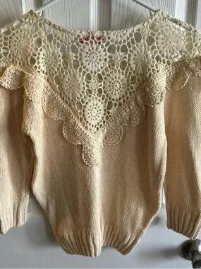 Vintage Carrie Crochet Yoke Sweater S